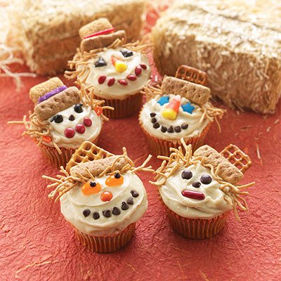 Smiling Scarecrow Cupcakes