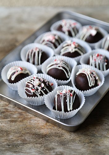 Peppermint Bark Cookie Balls