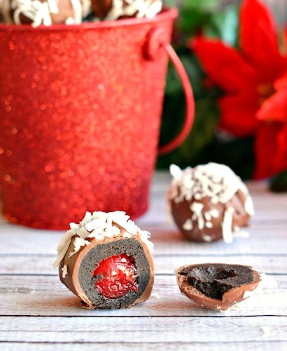 Cherry Filled Cookie Balls Recipe