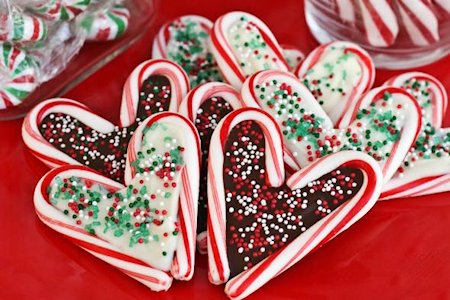 Candy Cane Heart Treats