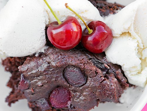 Chocolate Cherry Crockpot Cake Recipe