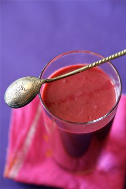 Green Tea, Berry Yogurt Smoothie