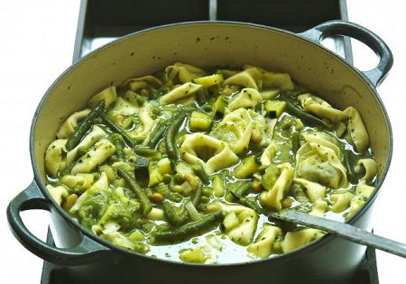 Tomato-Free Tortelloni Minestrone Recipe