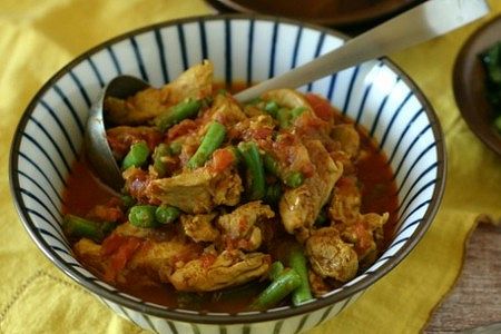 Chicken Tomato Green Bean Curry