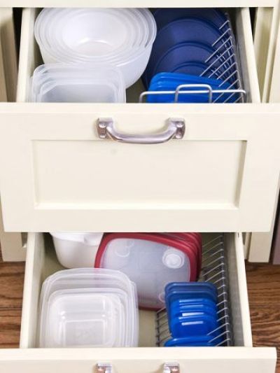 Use CD racks to hold lids